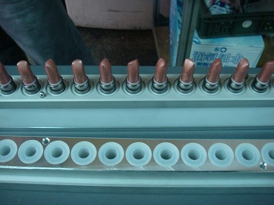 Vacuum System For Silicone Design Lipstick